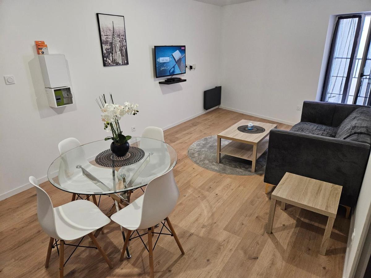 T2 Chaleureux, Calme Et Entierement Renove. Apartment Beziers Bagian luar foto